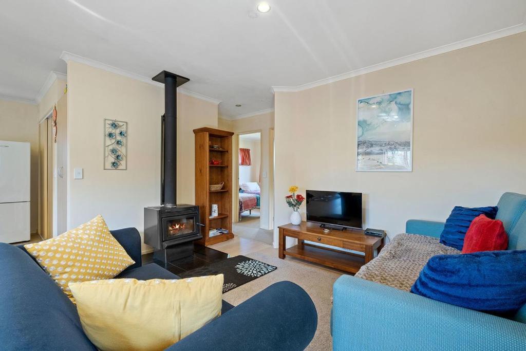 Korimako Ridge - Lake Hawea Holiday Home Extérieur photo