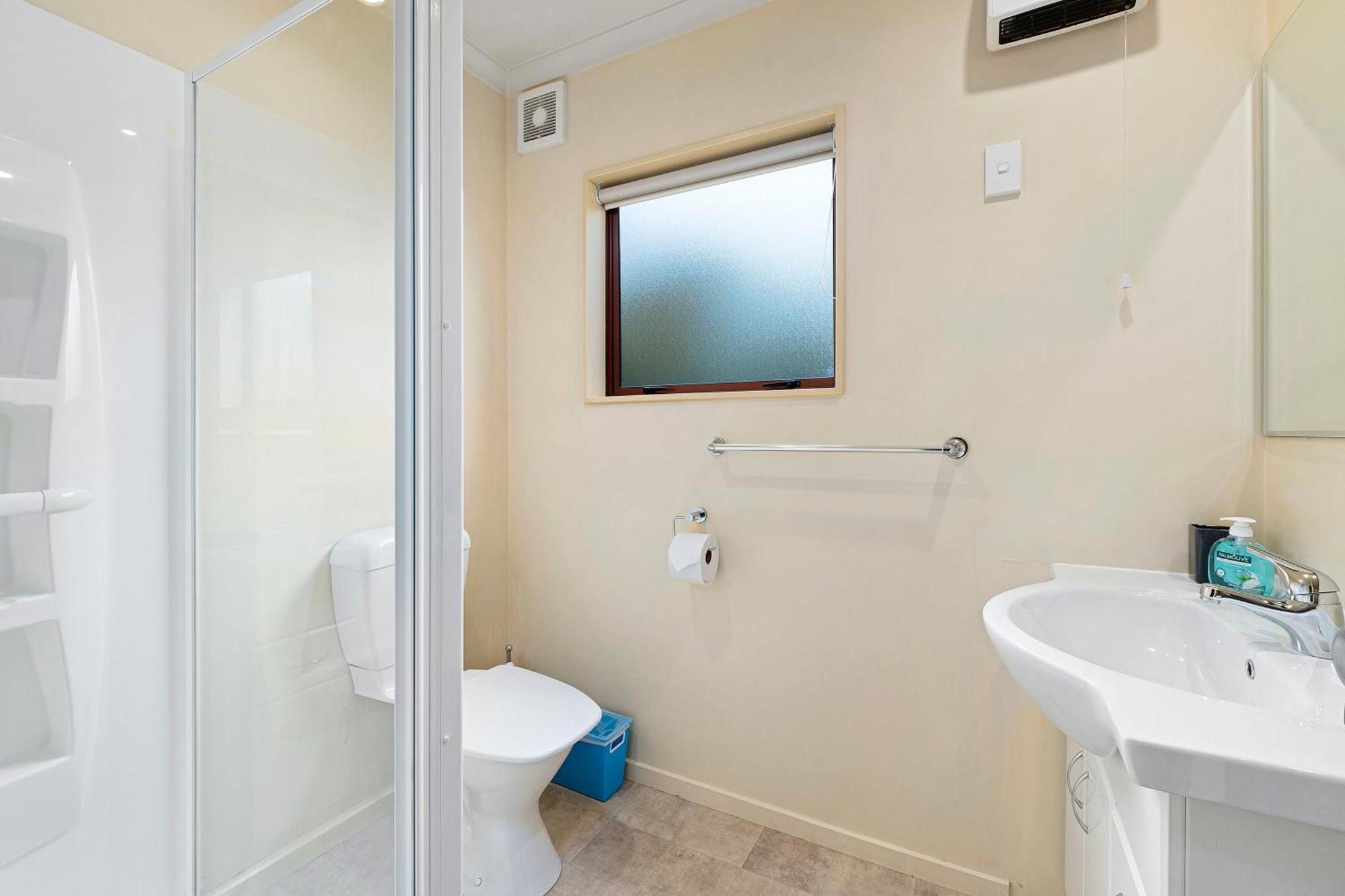 Korimako Ridge - Lake Hawea Holiday Home Extérieur photo