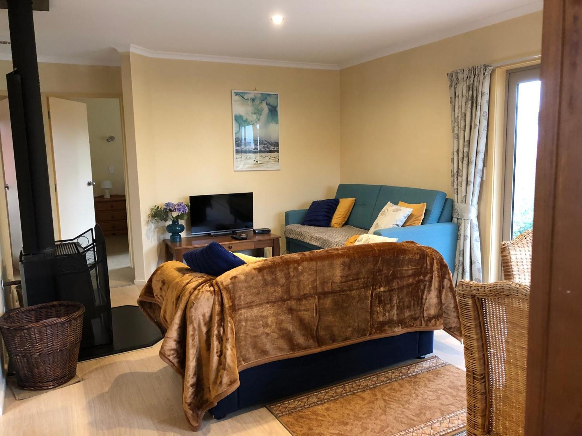 Korimako Ridge - Lake Hawea Holiday Home Extérieur photo
